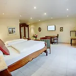 Goeddertzhof 3*