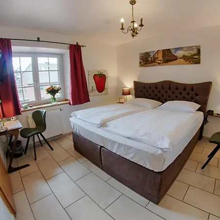 Goeddertzhof 3*