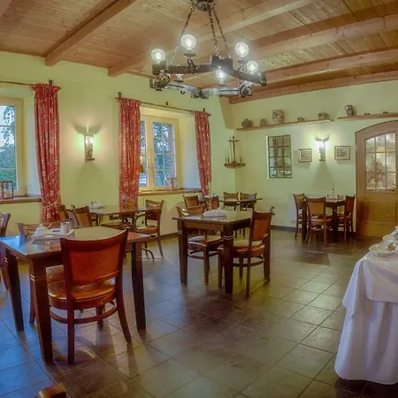 Goeddertzhof 3*