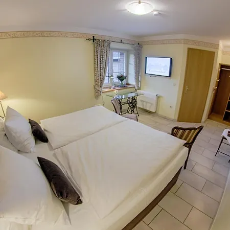 Goeddertzhof 3*